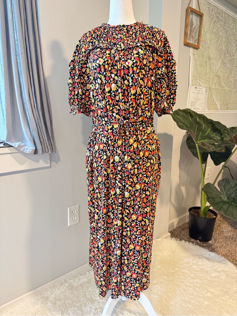 NWT Boden Yoke Detail ruffle black floral midi dress DO528 puff sleeve size 12P